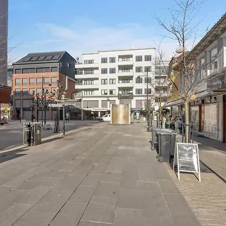 Rolig Plassert I Toppen Av Gagata Markens V Slottet Apartment Kristiansand