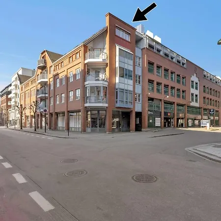 Nyrenovert Med Rolig Beliggenhet - Toppen Av Gagata Markens Ved Slottet * 克里斯蒂安桑