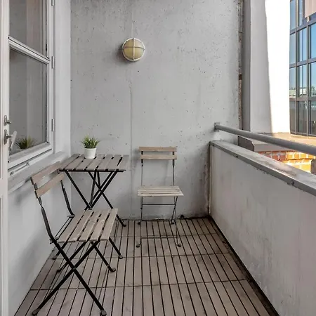 公寓 Nyrenovert Med Rolig Beliggenhet - Toppen Av Gagata Markens Ved Slottet