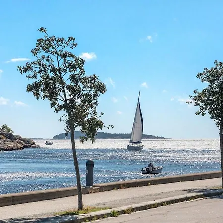 Rolig Plassert I Toppen Av Gagata Markens V Slottet Apartment Kristiansand