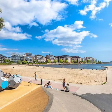 Rolig Plassert I Toppen Av Gagata Markens V Slottet Apartment Kristiansand