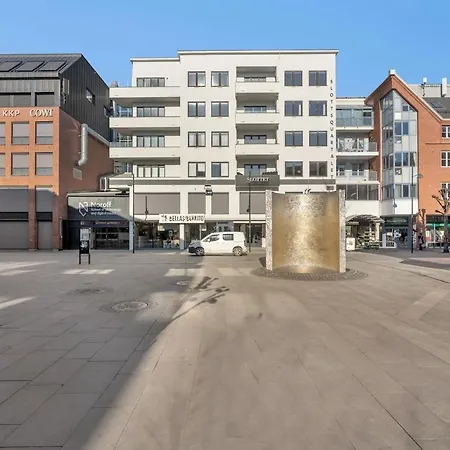 Rolig Plassert I Toppen Av Gagata Markens V Slottet Kristiansand