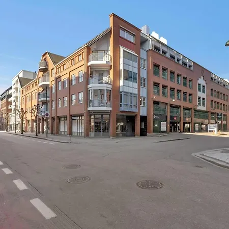 Rolig Plassert I Toppen Av Gagata Markens V Slottet * Kristiansand