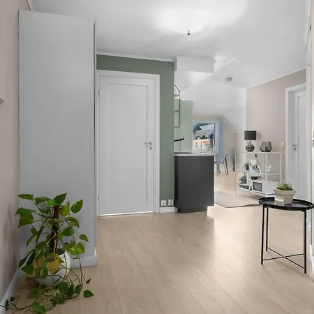 Rolig Plassert I Toppen Av Gagata Markens V Slottet Apartment