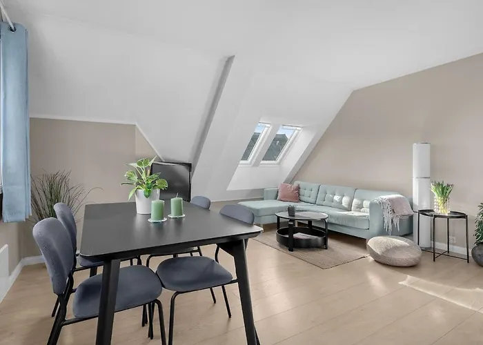 Nyrenovert Med Rolig Beliggenhet - Toppen Av Gagata Markens Ved Slottet Apartman Kristiansand