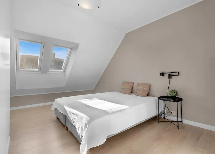 Apartman Nyrenovert Med Rolig Beliggenhet - Toppen Av Gagata Markens Ved Slottet