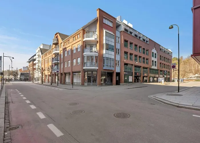 Nyrenovert Med Rolig Beliggenhet - Toppen Av Gagata Markens Ved Slottet * Kristiansand